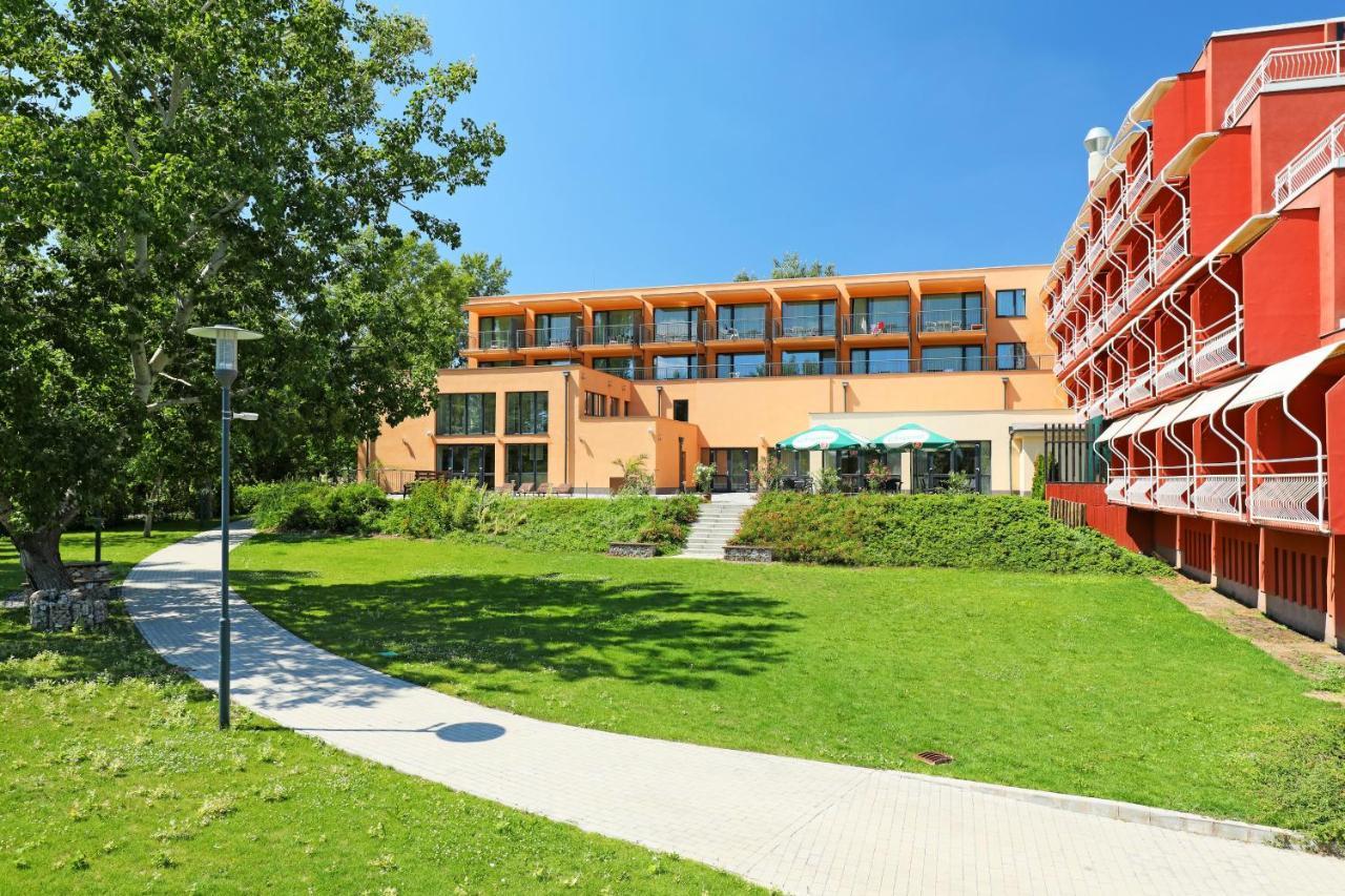 Hotel Margareta Balatonfured Exterior photo