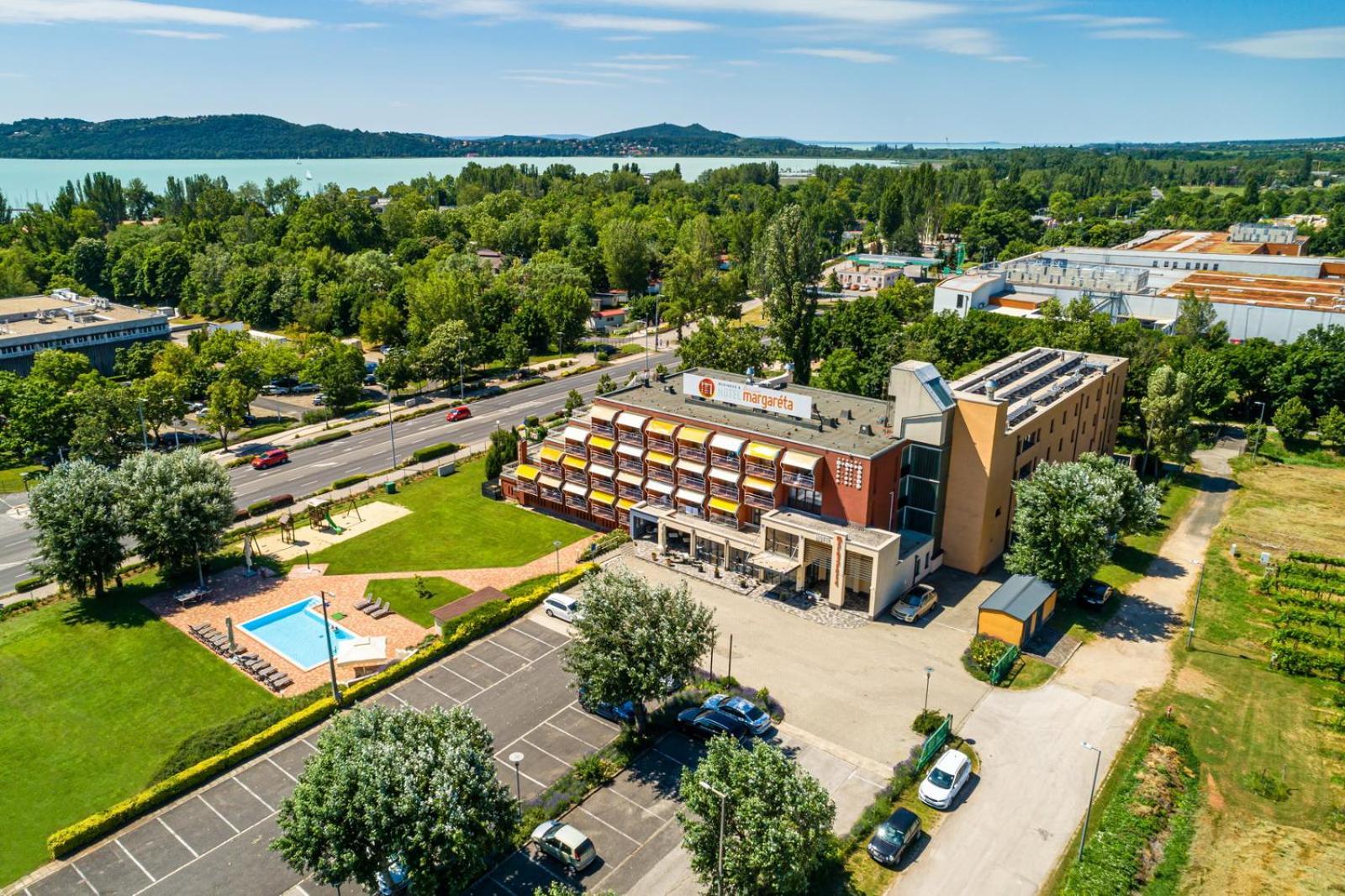 Hotel Margareta Balatonfured Exterior photo